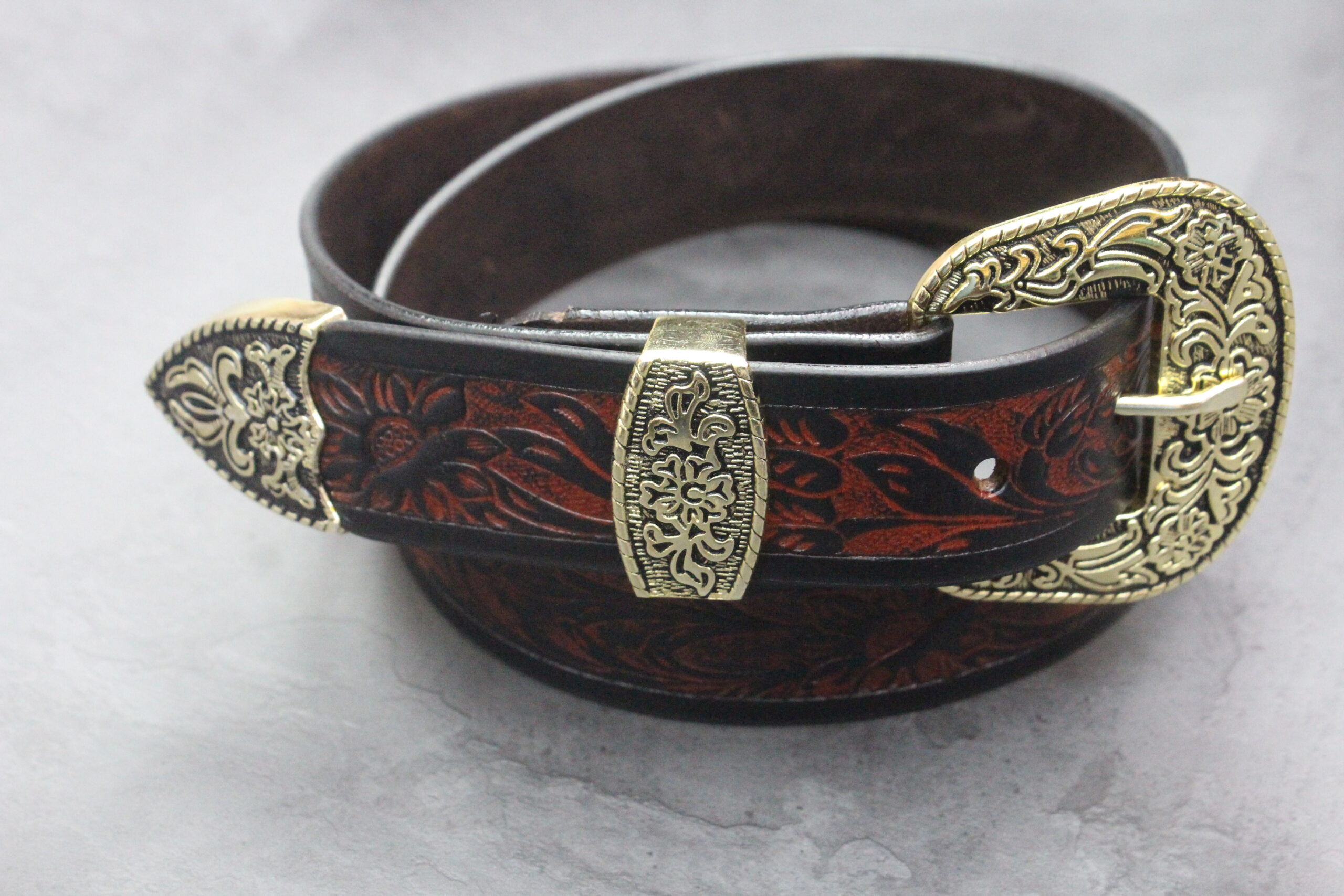 Pelt Leather Hand Tooled Belt with western Buckle - Image 4